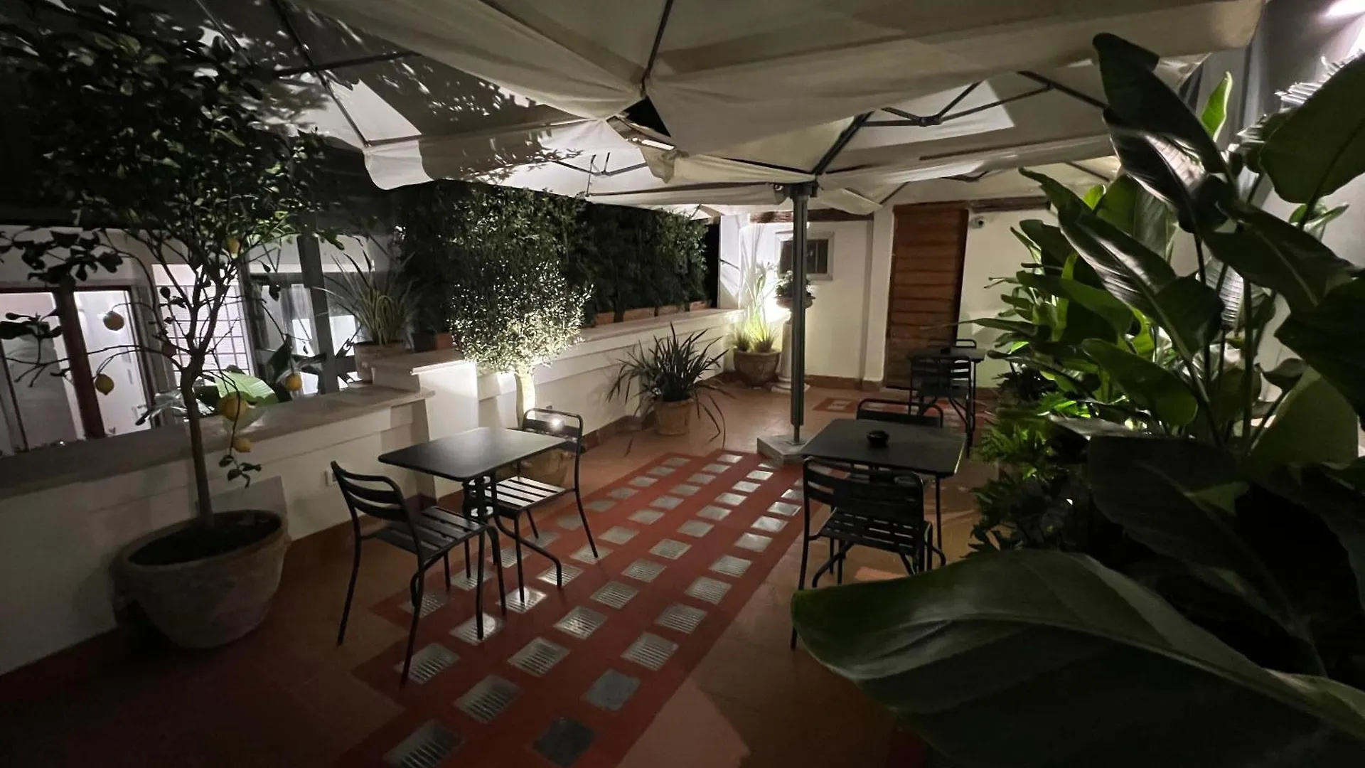 Hotel Affreschi Al Pantheon Roma Affittacamere