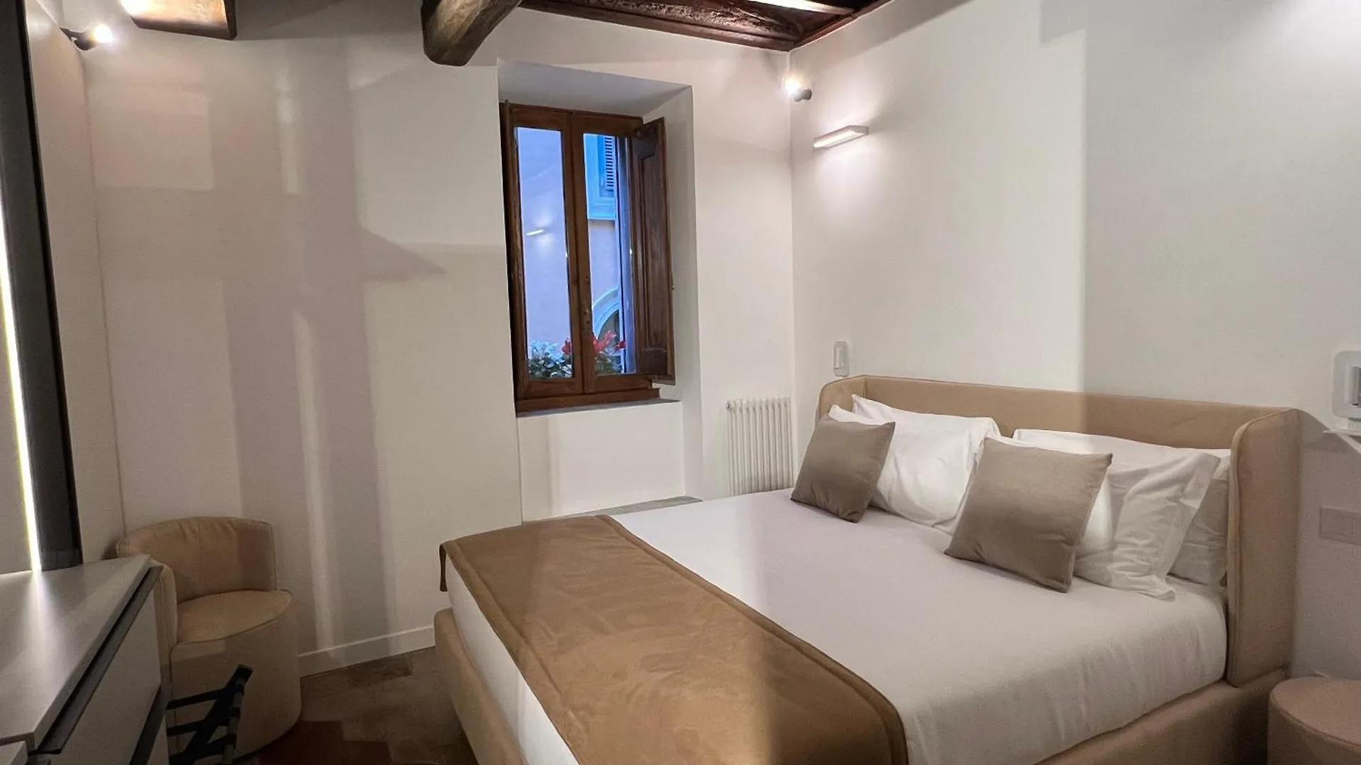 Hotel Affreschi Al Pantheon Roma Italia